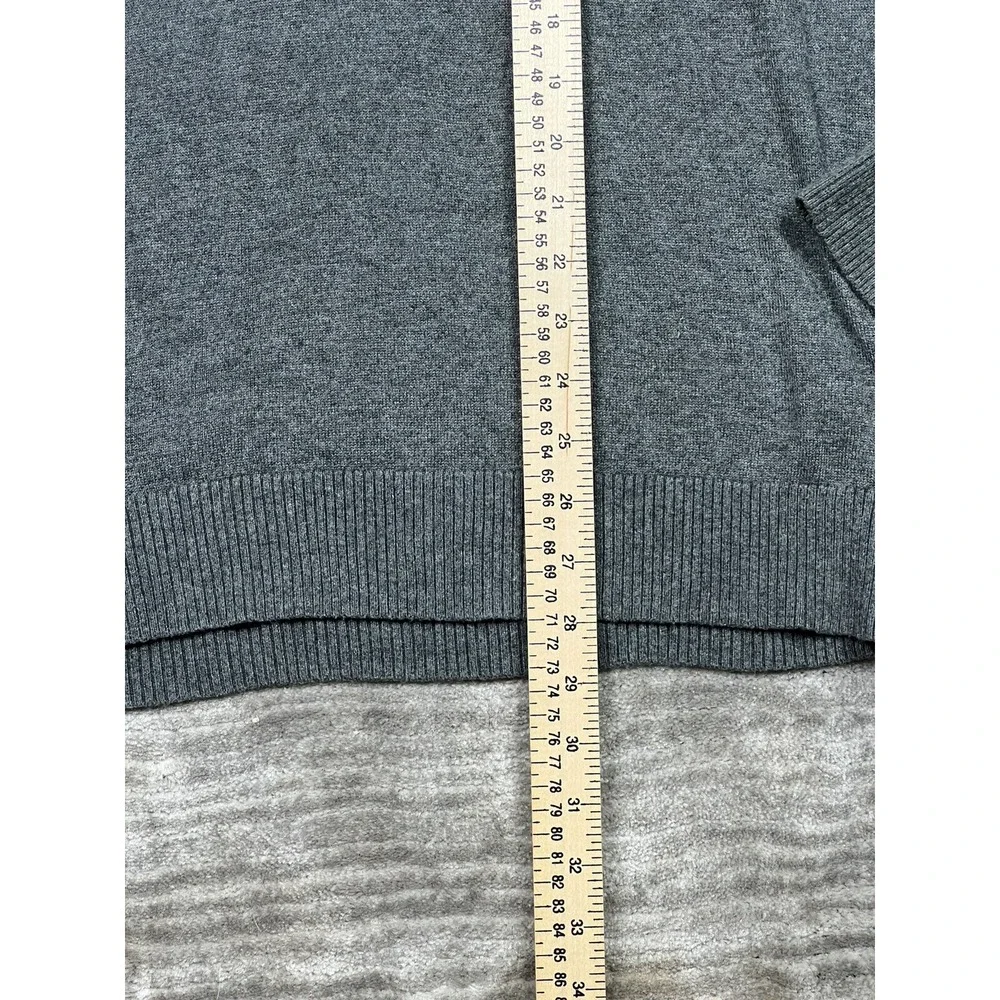 Hollister Sweater Mens Medium Gray Long Sleeve Casual V‎ Neck Pullover